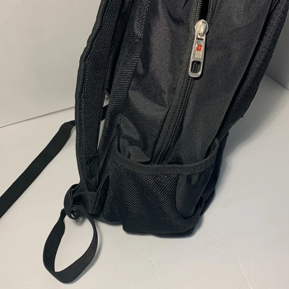 Wenger Swiss Army Backpack Laptop/Tablet Black Nutanix Logo Travel School Hiking